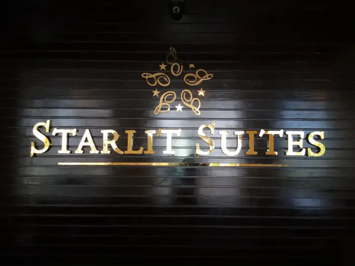 Бангалор: Starlit Suites