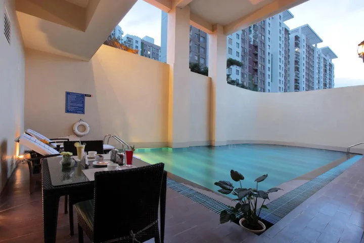 Бангалор: Starlit Suites