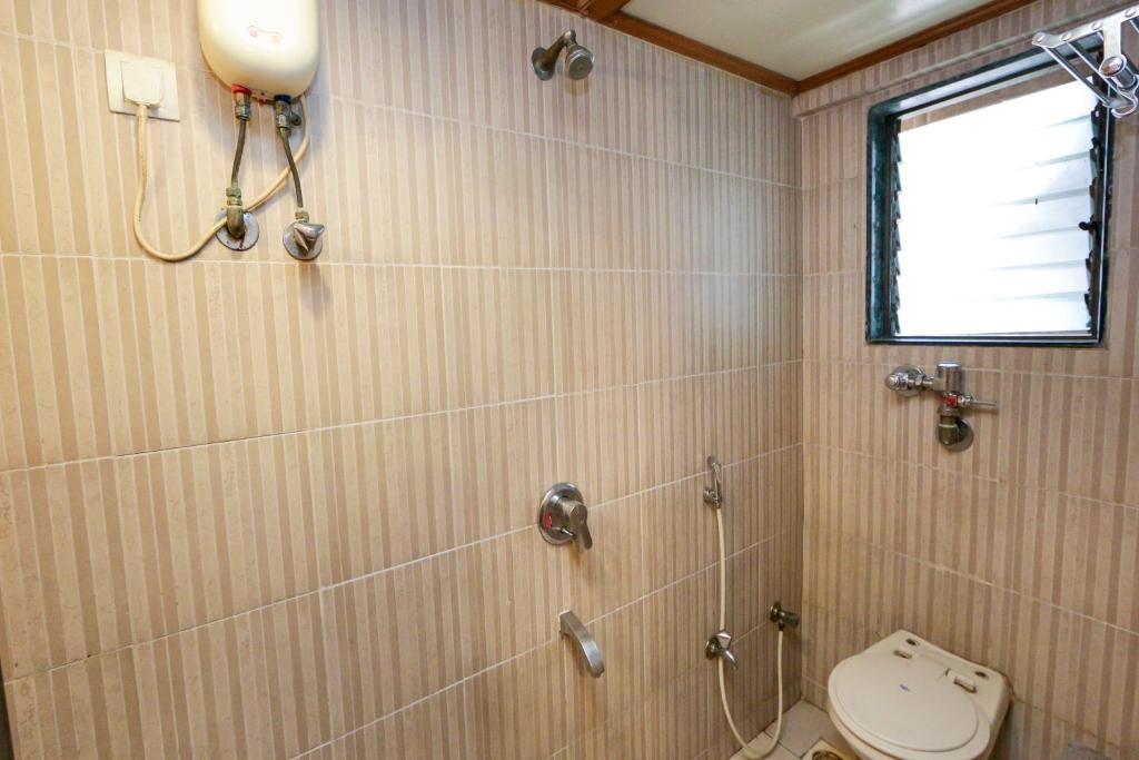 Мумбаи: Lucky Hotel Goregaon