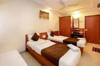 Мумбаи: Lucky Hotel Goregaon