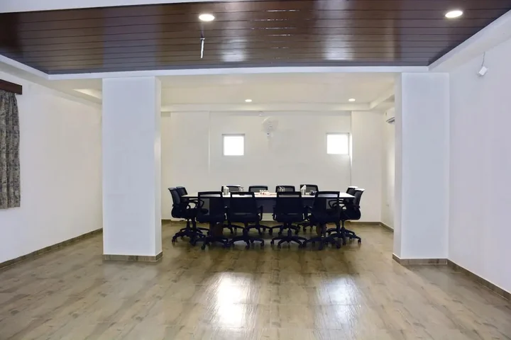 Вадодара: Hotel Royal Wings
