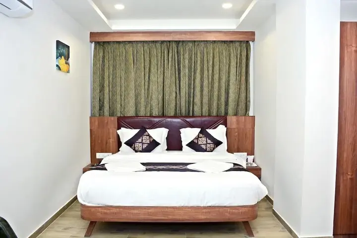 Вадодара: Hotel Royal Wings