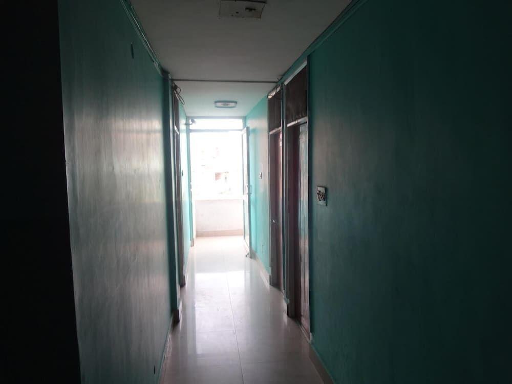 Гайя: Hotel Ajatsatru