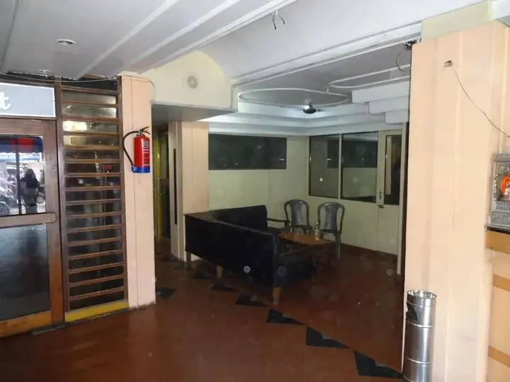 Гайя: Hotel Ajatsatru