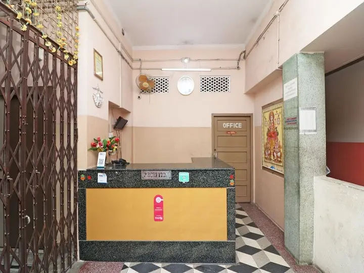 Гайя: Hotel Saraogi Palace