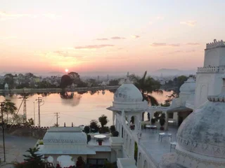 Удаипур: Swaroop Vilas - Lake Facing Boutique Hotel