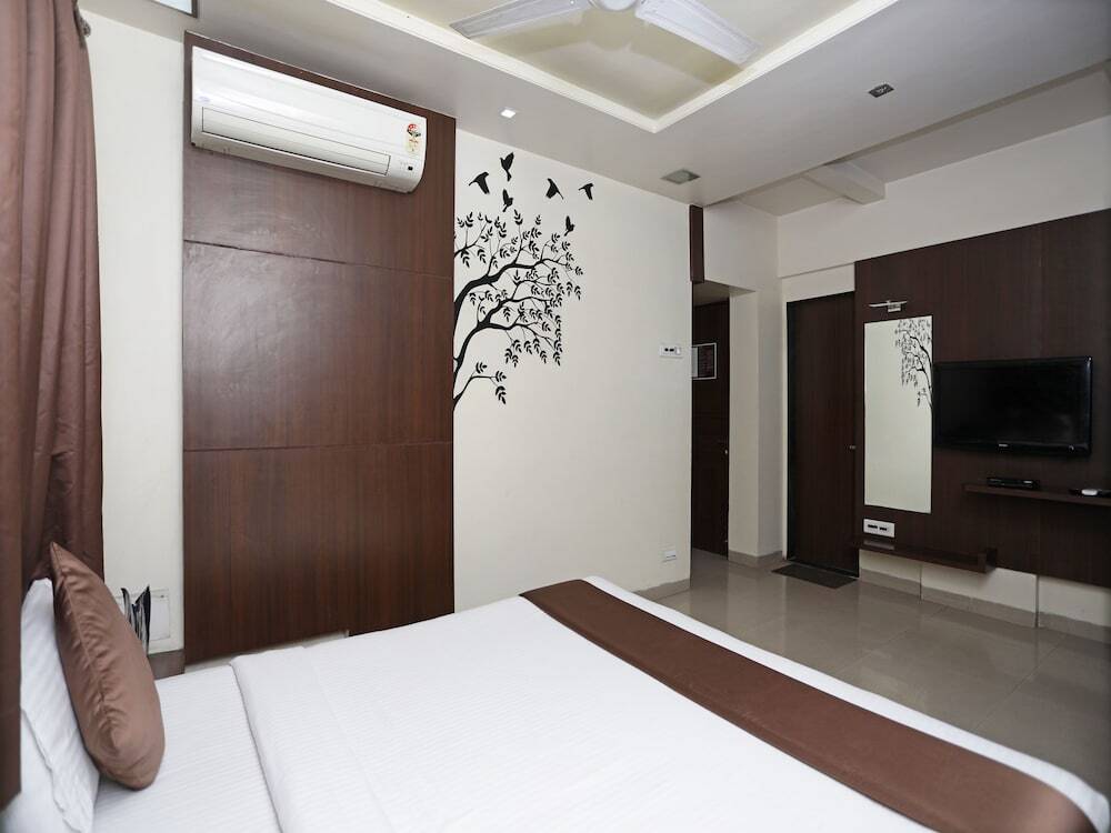 Вакад: OYO 693 Hotel Ranjanas Hospitality