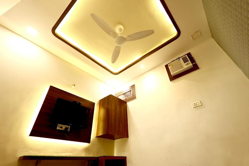 Агра: Lucky Restaurant And Guest House