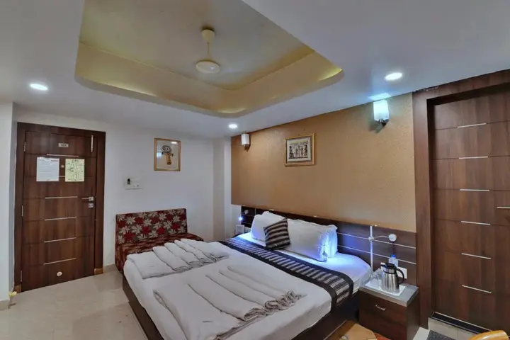 Бхопал: Hotel Shree Vatika