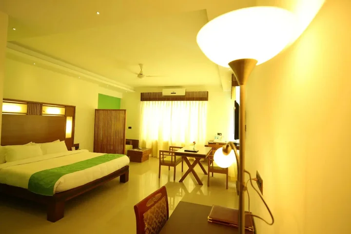 Дехрадун: Inderlok Hotel