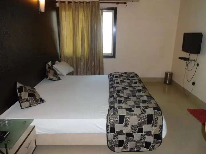 Патна: FabExpress Royal Residency Patna