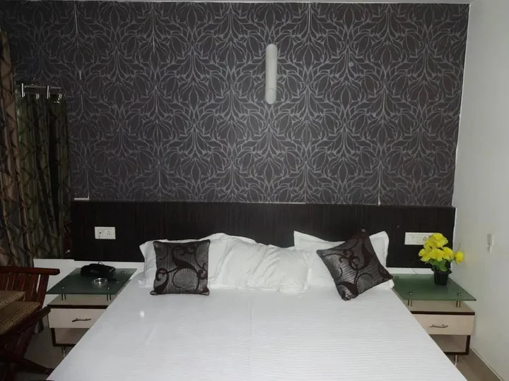 Патна: FabExpress Royal Residency Patna