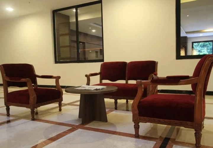 Yedakumeri: Vijay Comforts Hotel Kukke