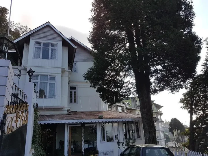 Дарджилинг: Villa Everest