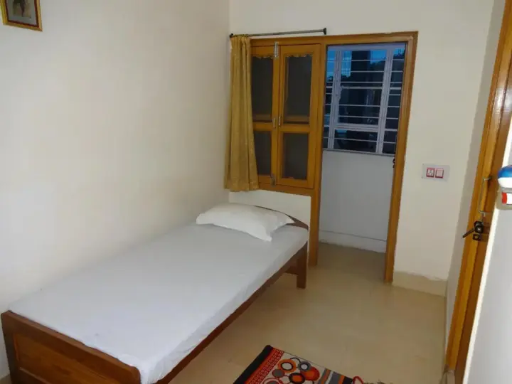 Гайя: Harsh & Yash Guest House