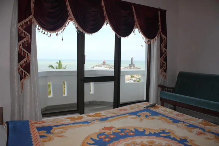 Eraniel: Hotel Sun World