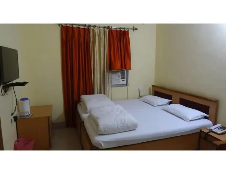 Гайя: Hotel Gharana