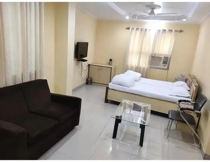 Гайя: Hotel Gharana