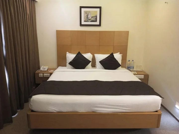 Раджамундри: La Hospin Hotel