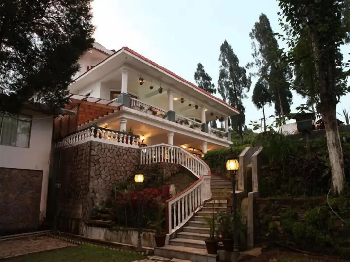 Багдогра: Sourenee Tea Estate & Boutique Resort