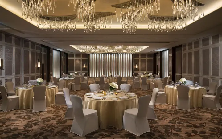 Массури: JW Marriott Mussoorie Walnut Grove Resort & Spa
