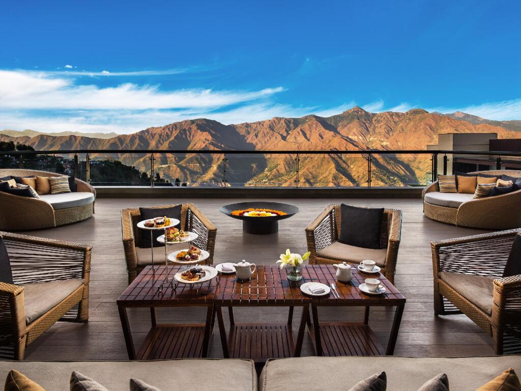 Массури: JW Marriott Mussoorie Walnut Grove Resort & Spa