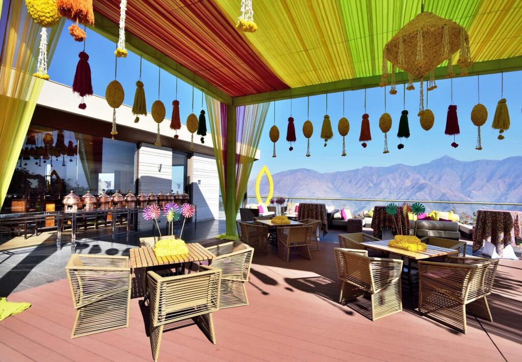 Массури: JW Marriott Mussoorie Walnut Grove Resort & Spa