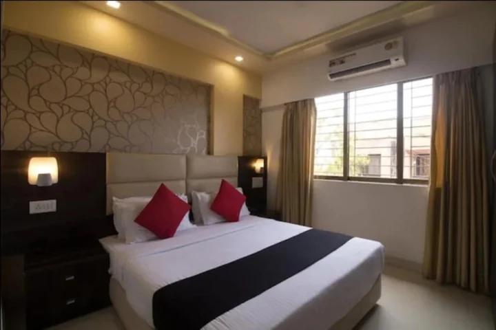 Мумбаи: Hotel Galaxy Comforts