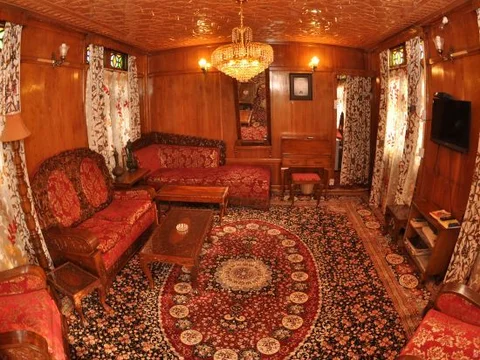 Шринагар: Peace of Mind Group of Houseboat