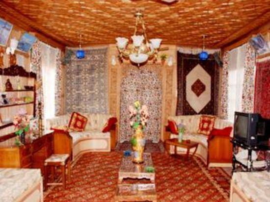 Шринагар: Peace of Mind Group of Houseboat