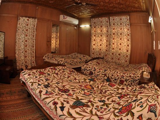 Peace of Mind Group of Houseboat — фото 3