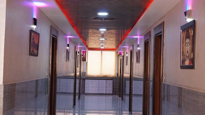 Ахмедабад: Hotel Kohinoor Plaza