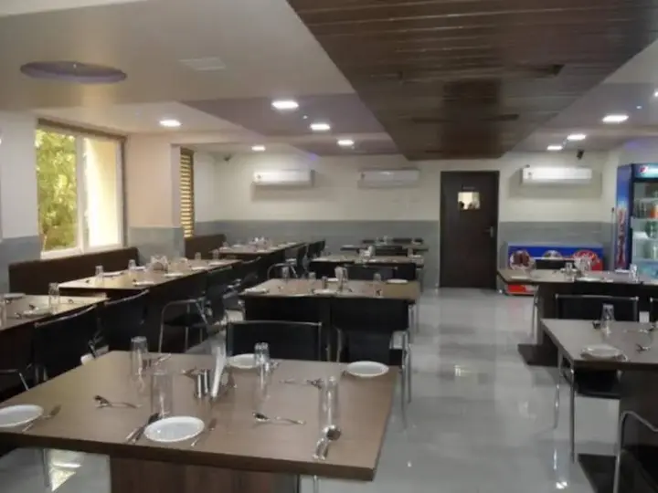 Ахмедабад: Hotel Kohinoor Plaza