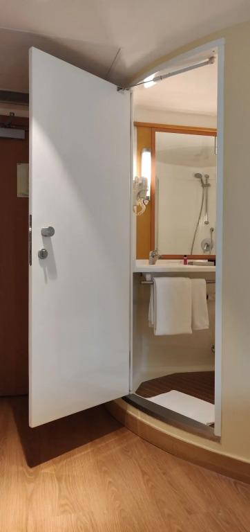 Бангалор: ibis Bengaluru City Centre Hotel