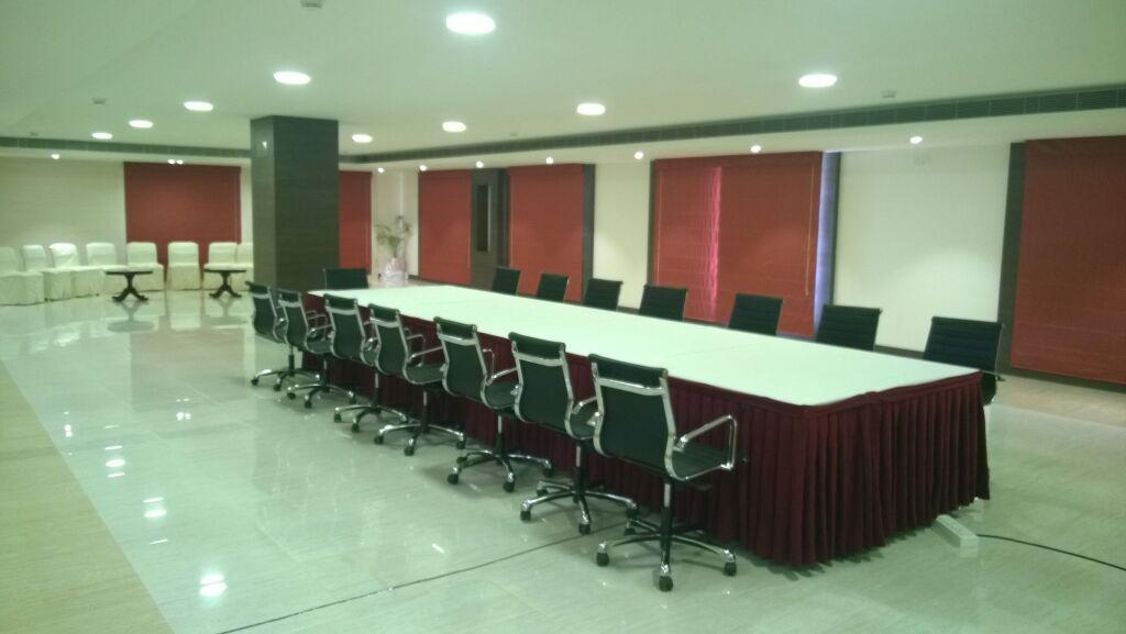 Тируваллур: Regency Tiruttani by GRT Hotels