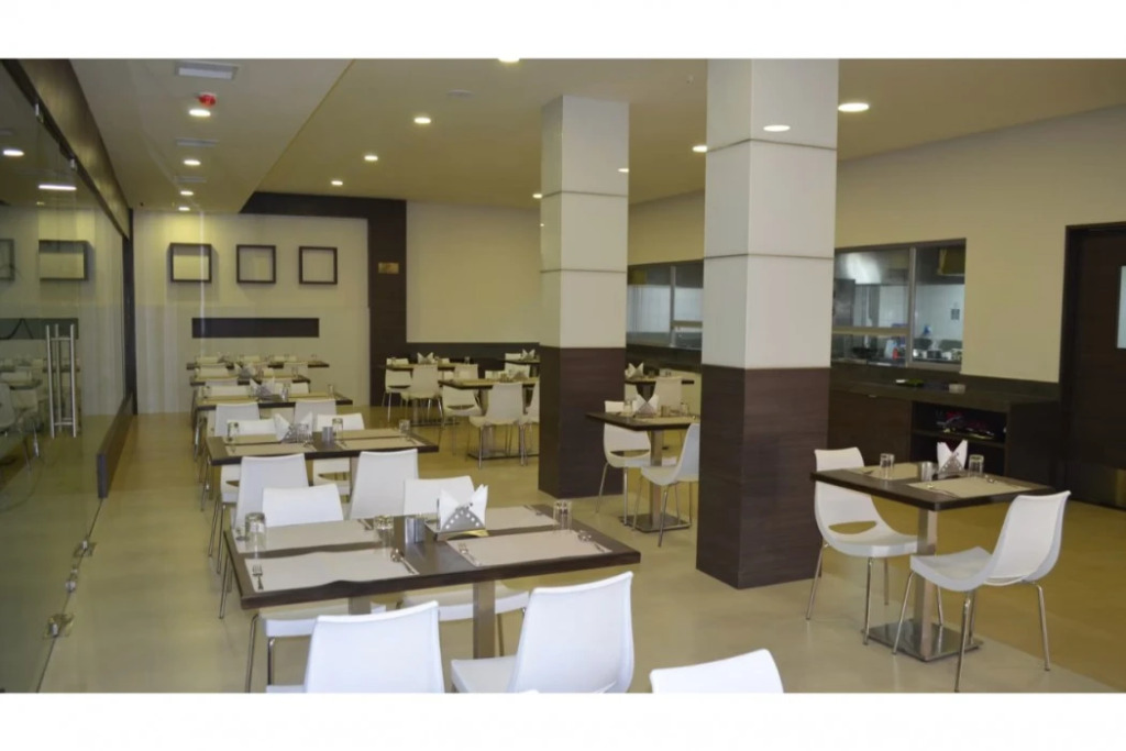 Тируваллур: Regency Tiruttani by GRT Hotels