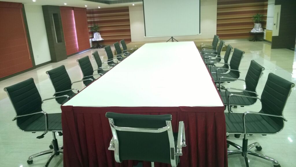 Тируваллур: Regency Tiruttani by GRT Hotels