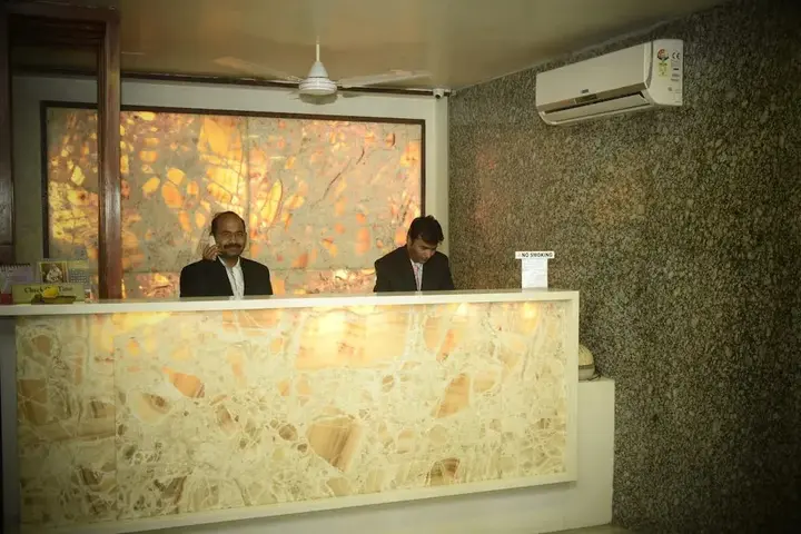 Ширди: Hotel Vir Sai