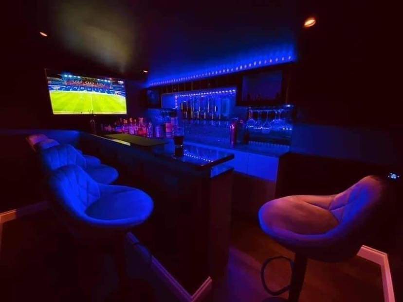 Лакхнау: Hotel Cosmos