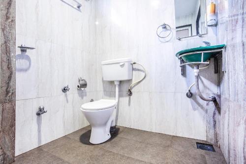 Олд-Махабалешвар: FabHotel Anmol's Inn Mahableshwar