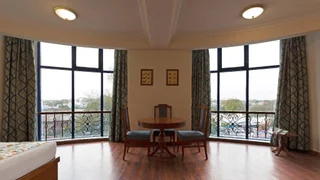 Мератх: Hotel Crystal Palace