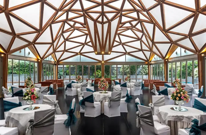 Мератх: Hotel Crystal Palace