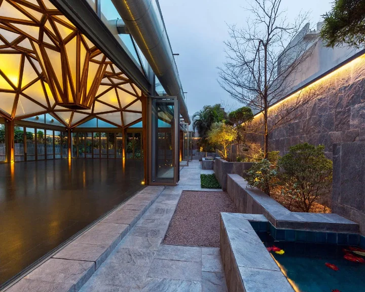 Мератх: Hotel Crystal Palace