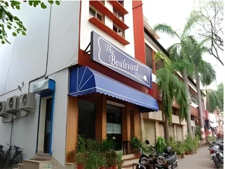 Джамшедпур: The Boulevard Hotel