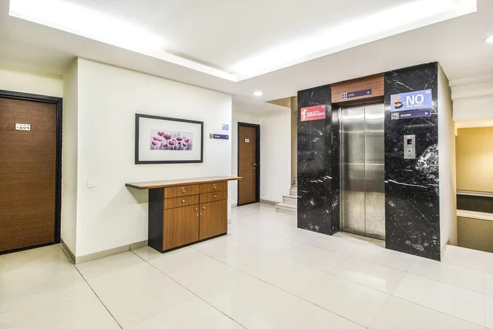 Индаур: Fabhotel Prime Avenue
