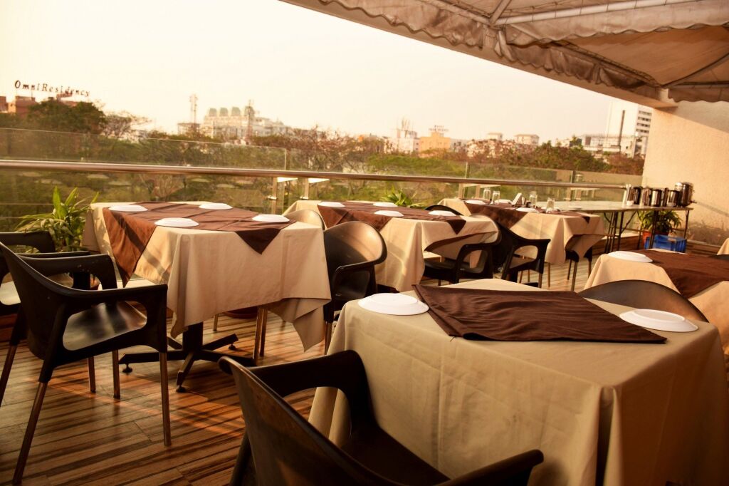 Индаур: Fabhotel Prime Avenue