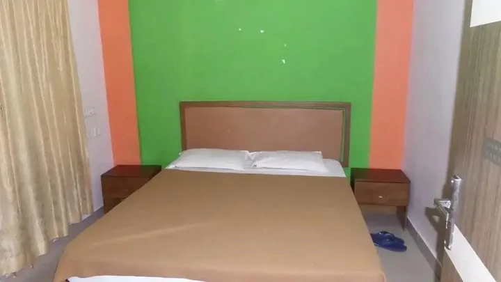 Кондотти: Punna Residency