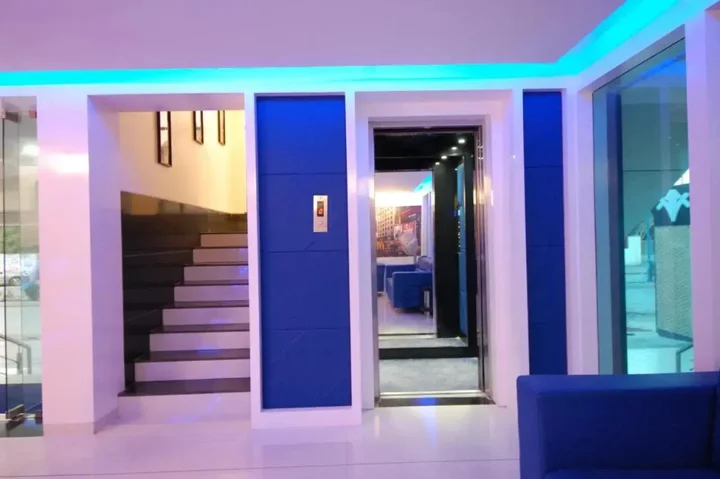 Индаур: Hotel Ambassador