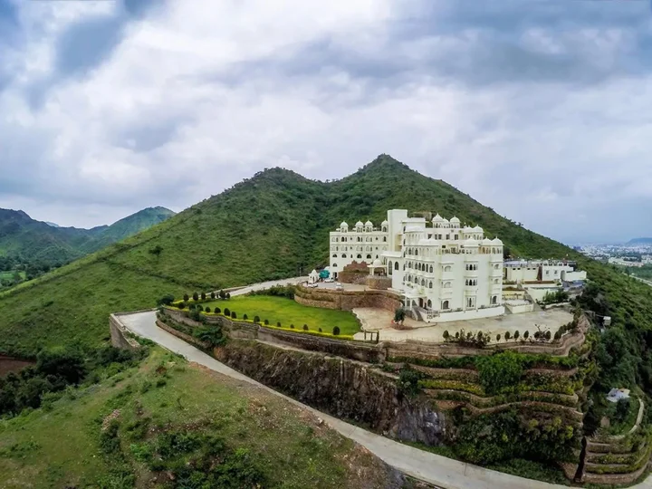 Удаипур: Bhairavgarh Palace