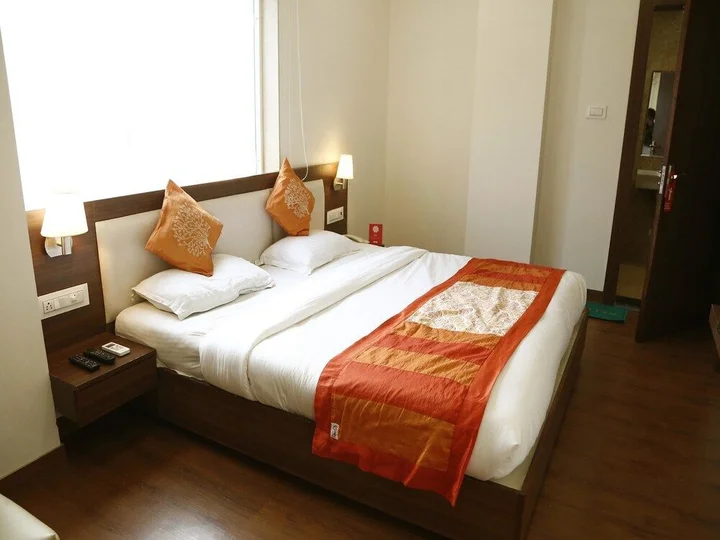 Индаур: Hotel Silvotel